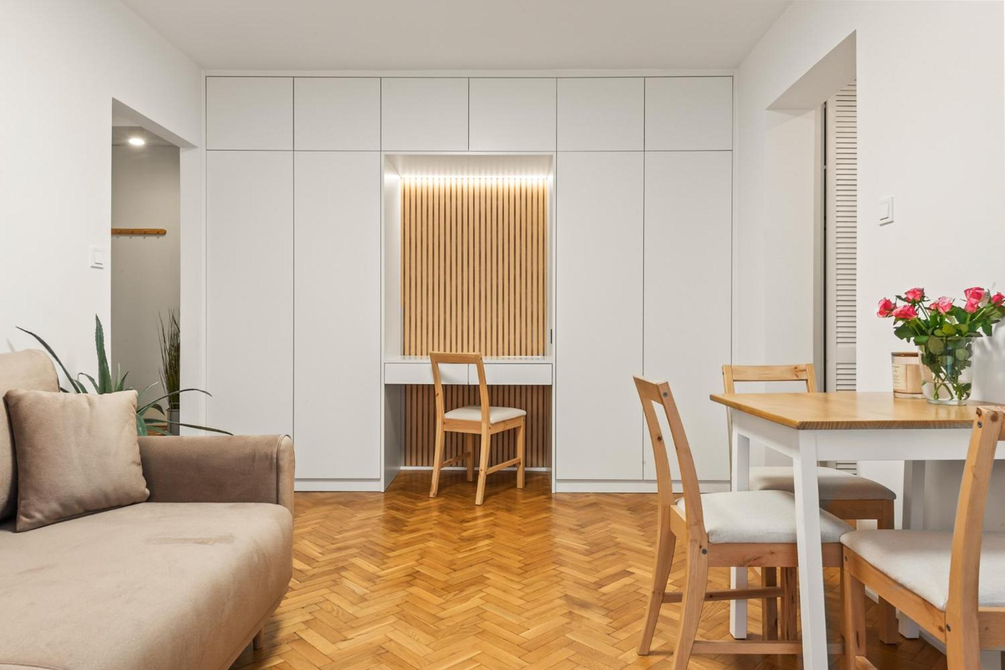 Rentplanet - Apartamenty Przy Palacu Kultury I Nauki Varsovie Extérieur photo